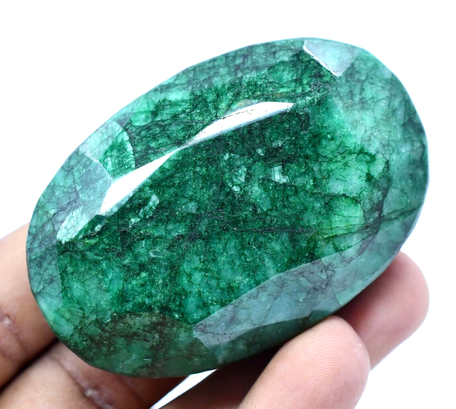 585.5 Ct Natural Huge Green Emerald Earth-Mined Certified Museum Use Gemstone