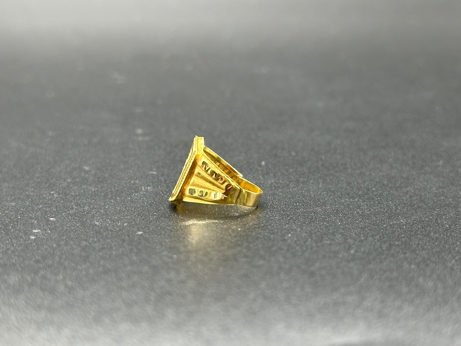 Unisex 22ct Yellow Gold Pattern Ring