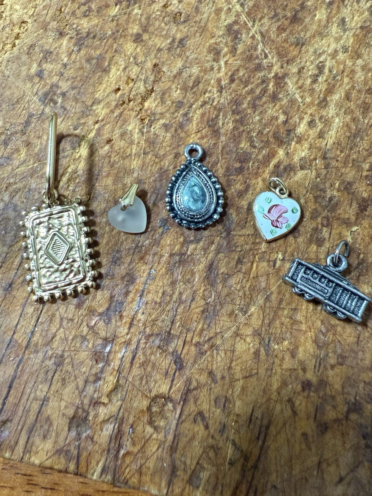 5pc Mixed Lot Charms & Pendants Gold + Silver Tone Metal Unisex Adults
