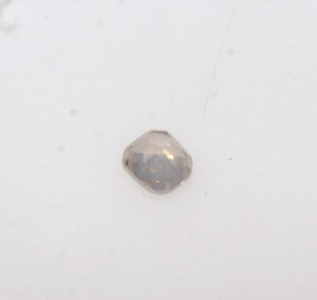 0.10 CTS CUSHION SHAPE PINK MILKY SOLITAIRE DIAMOND 2.70×2.47×1.64 MM