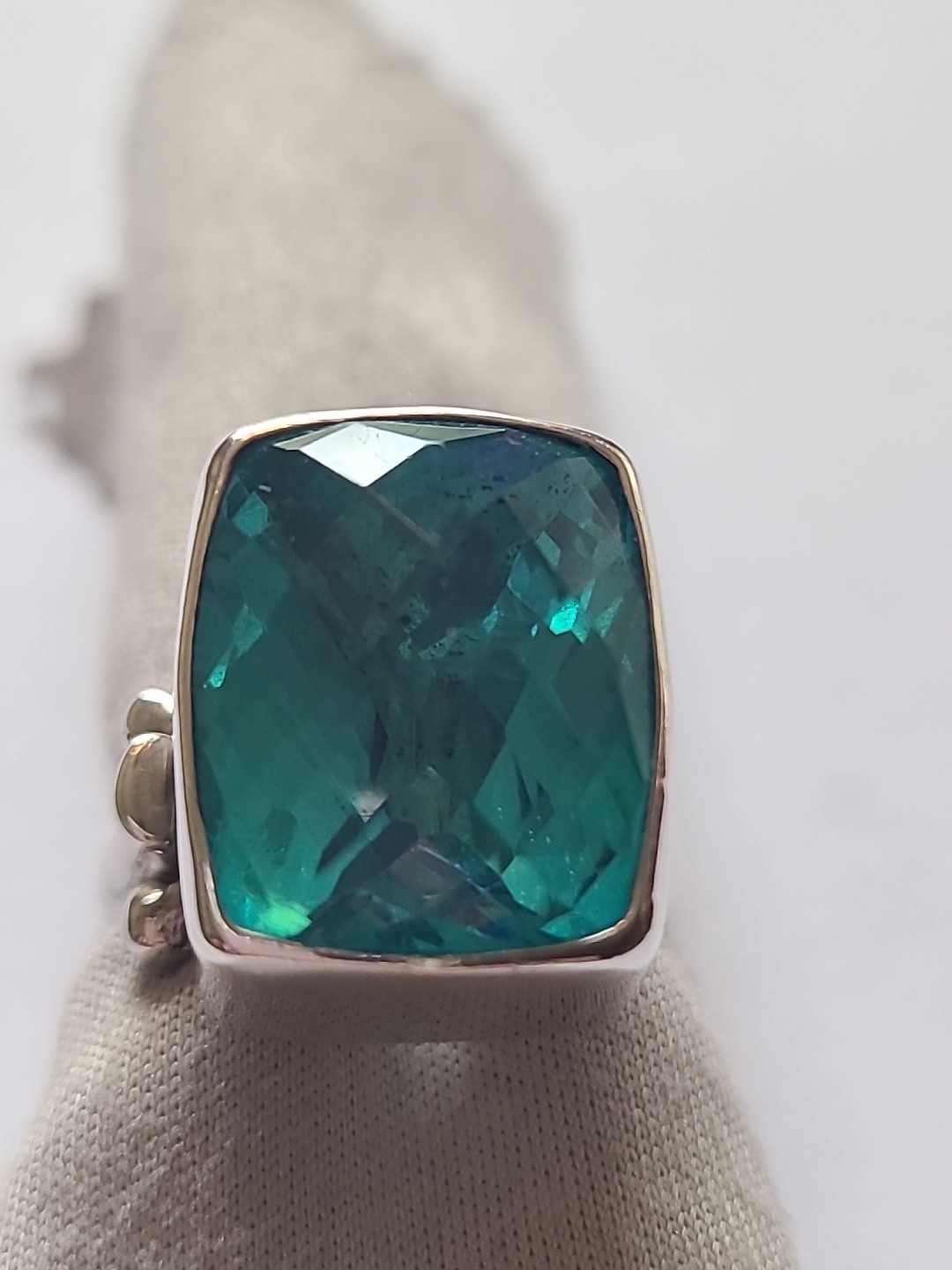 Stunning Sajen Sterling Silver Faceted Blue Ocean Quartz Gemstone Ring Size 6.5
