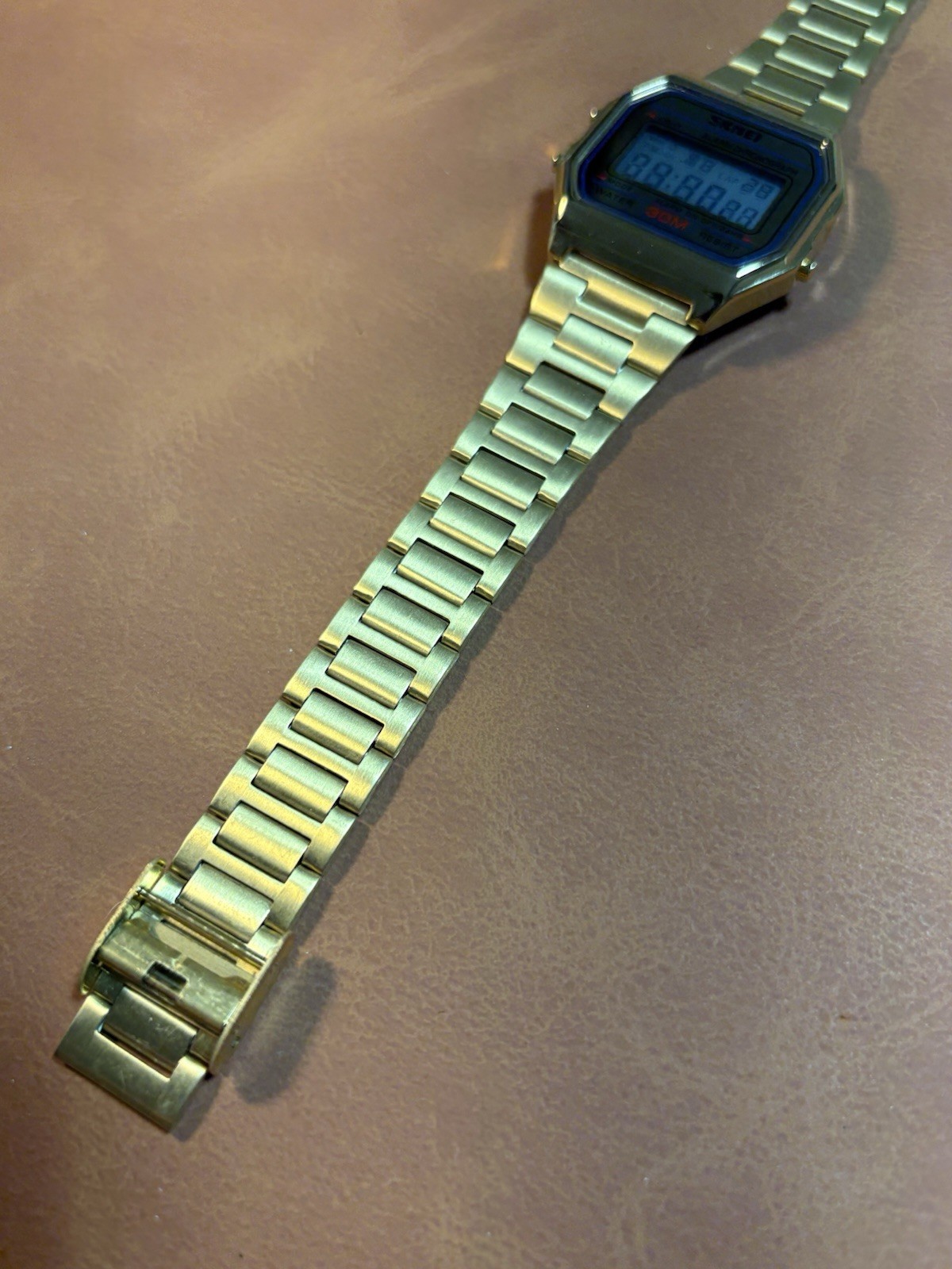 Retro Design Skmei Digital Men Watch WR30M,Gold Tone,Chrono,Alarm,Runs