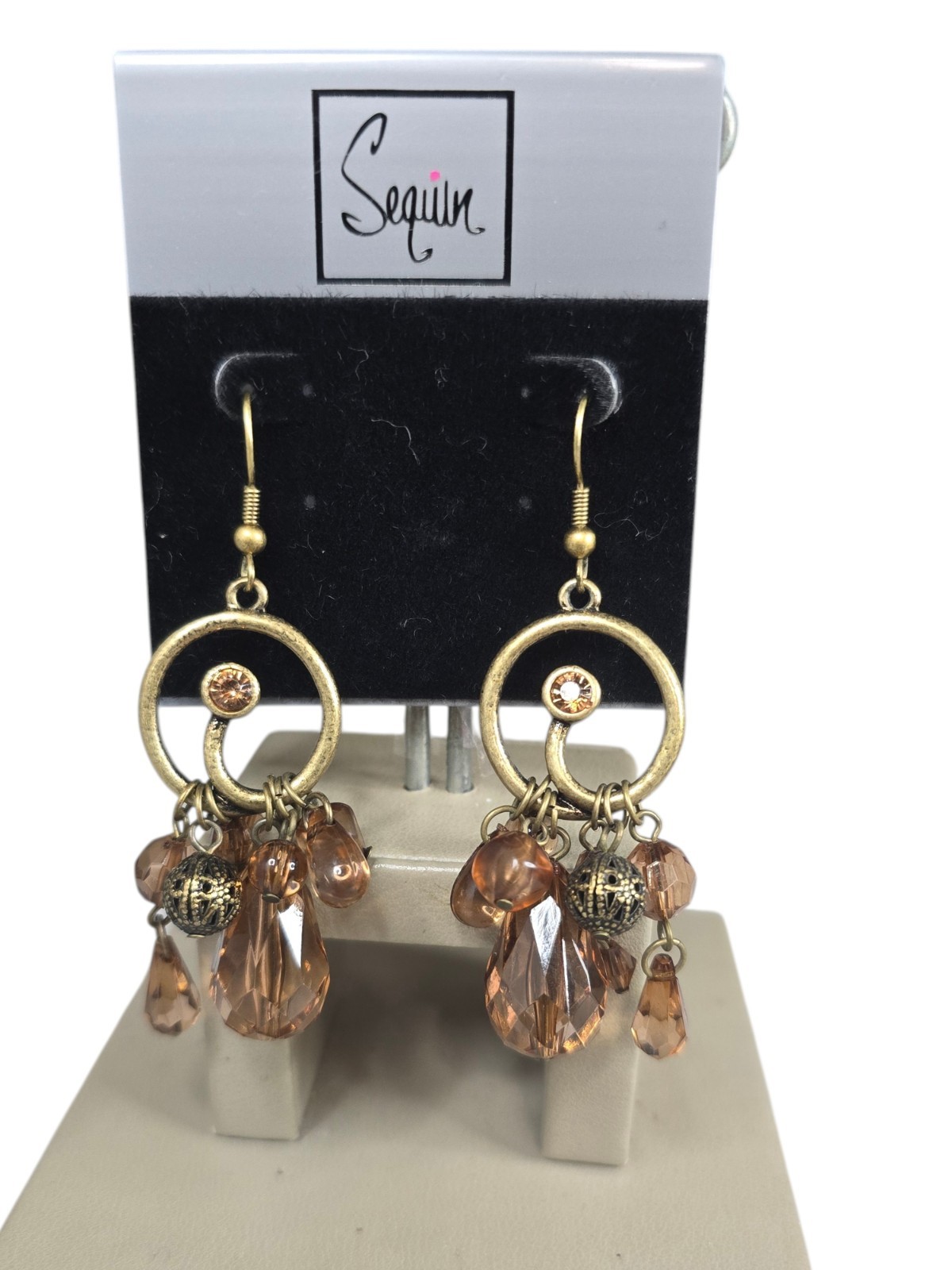 Sequin Women’s Trendy Brass Plated Brown Hook Dangle Earrings NWT