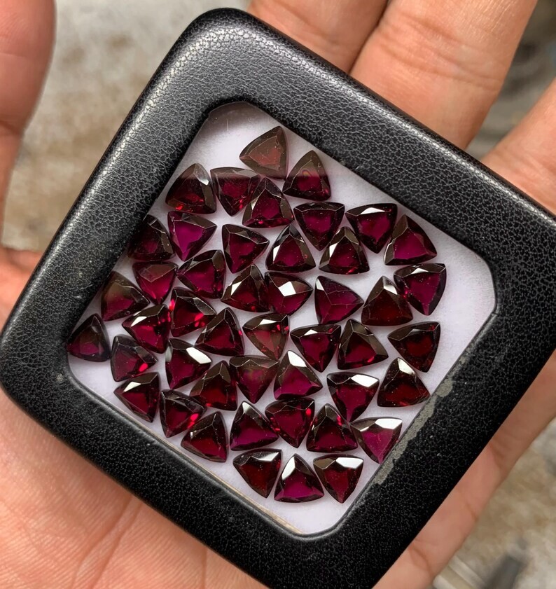 Trillion Shape Garnet, Top Quality Natural Garnet Gemstone, Faceted Cut Garnet