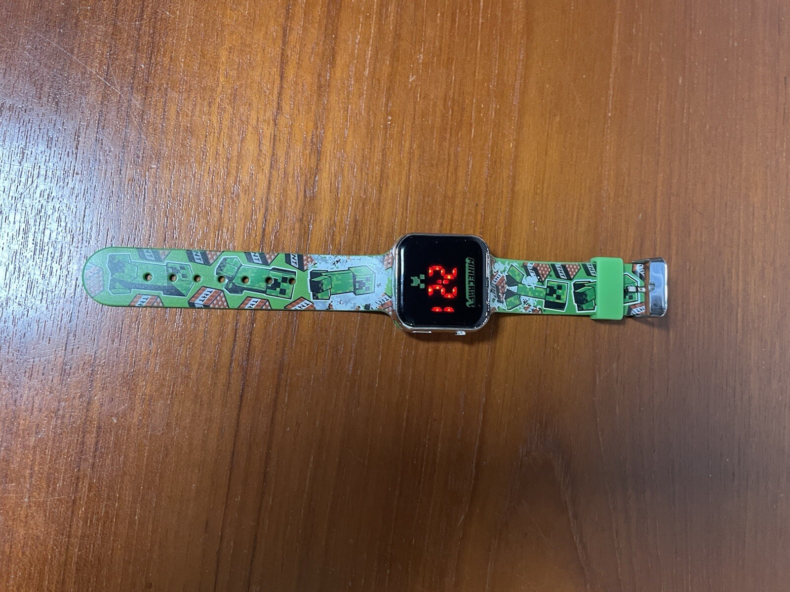 Minecraft Mojang Boys Kids LCD Digital Wrist Watch Green Works!