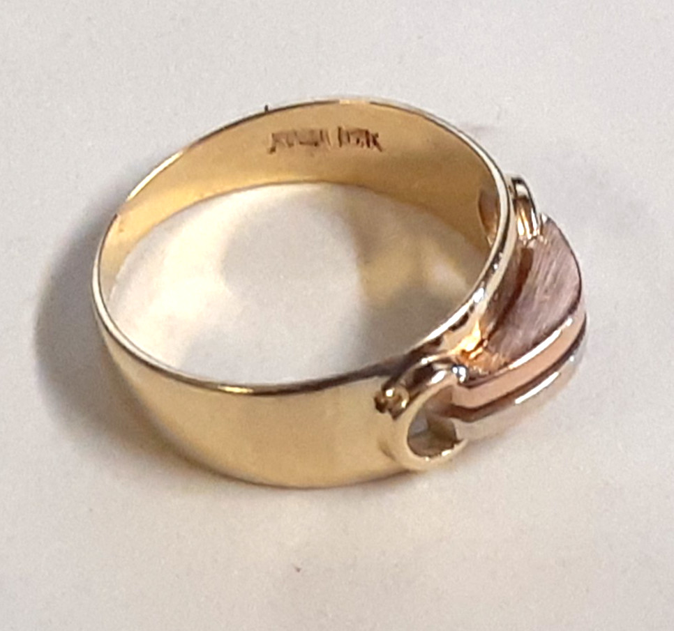 (RI4) 14k Three-Tone Gold Ring (3.2 Grams) Size 5.5