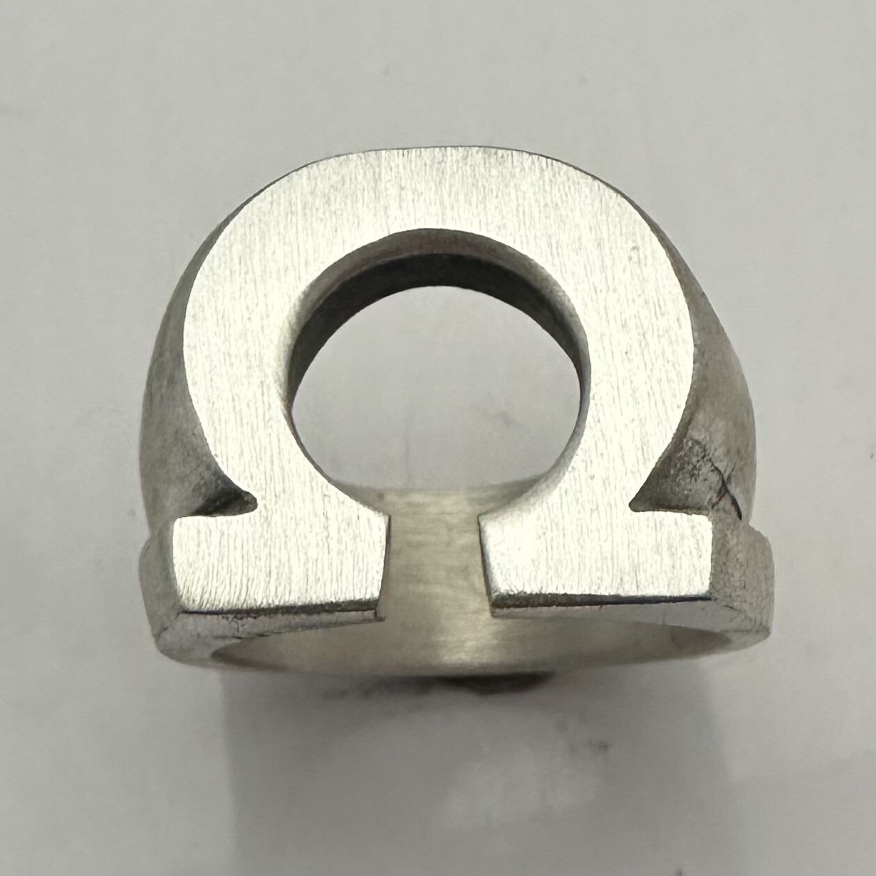 MJG STERLING SILVER OMEGA RING. 29 GRAMS. BIKER. GUITAR PLAYER. WARHAMMER