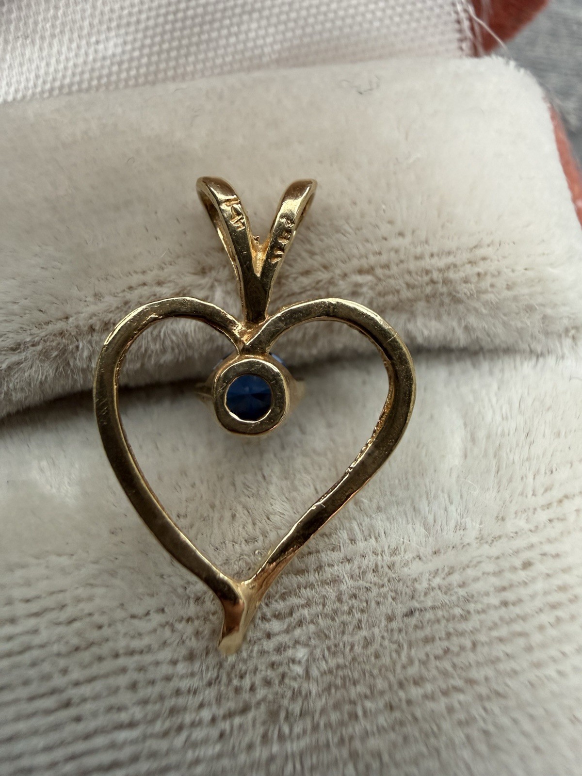 Vintage 14k Yellow Gold London Blue Topaz Solitaire Open Heart Necklace Pendant