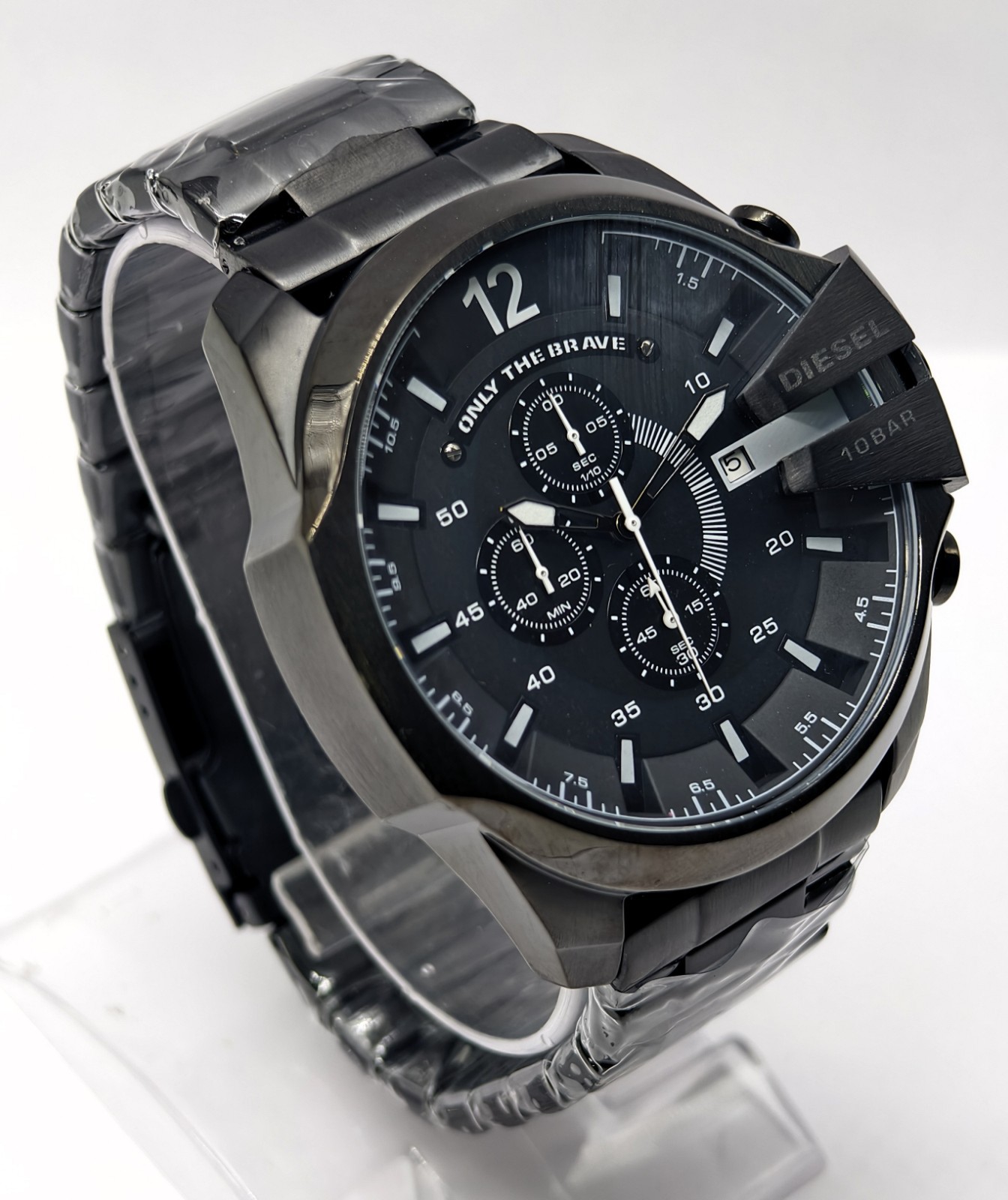 Vintage DIESEL 10 BAR Chronograph Black Dial Date Indicator Men’s Wrist Watch