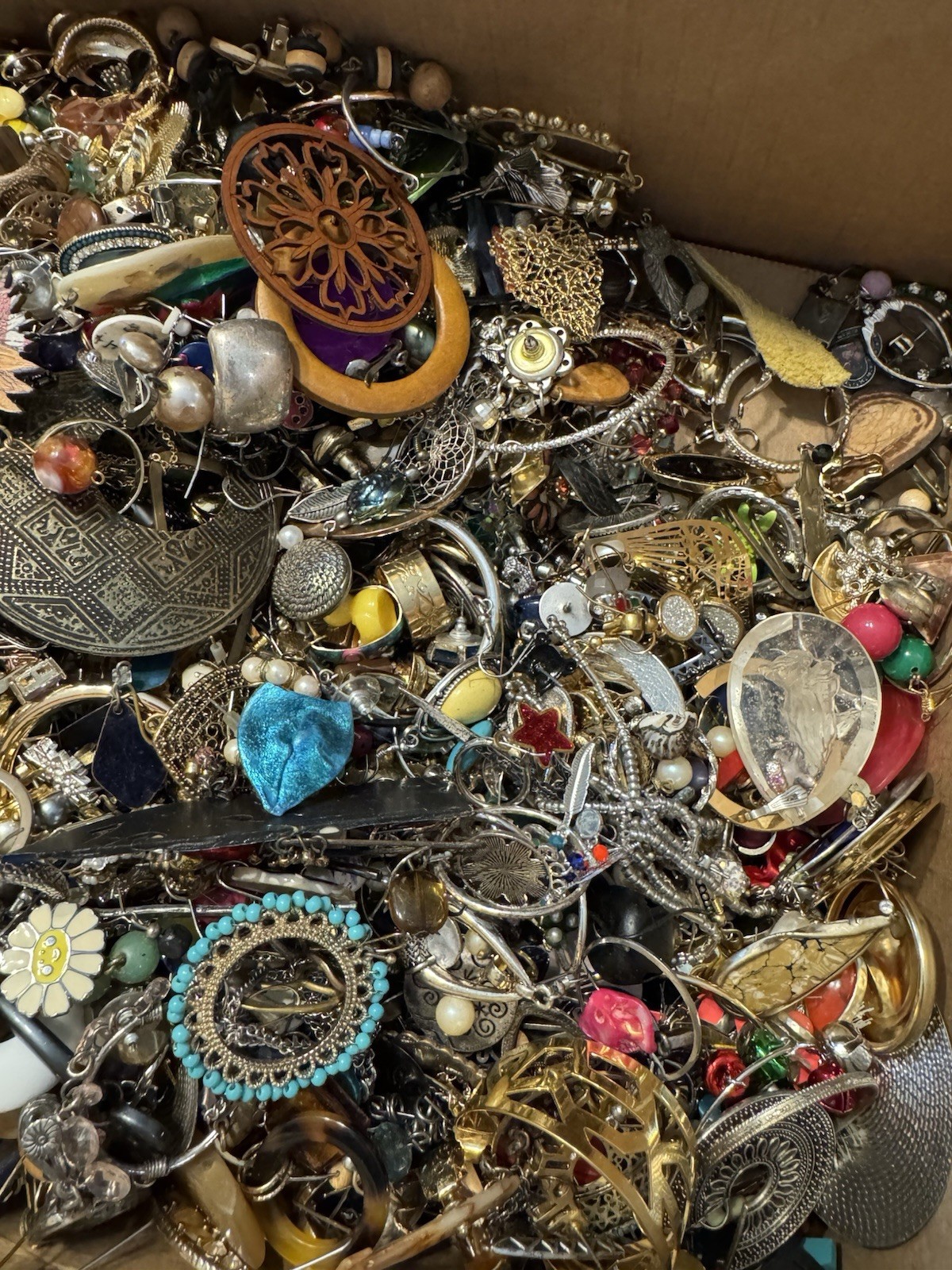 15 LB Single Earring Jewelry Craft Lot Vintage Rhinestone Repurpose Harvest R