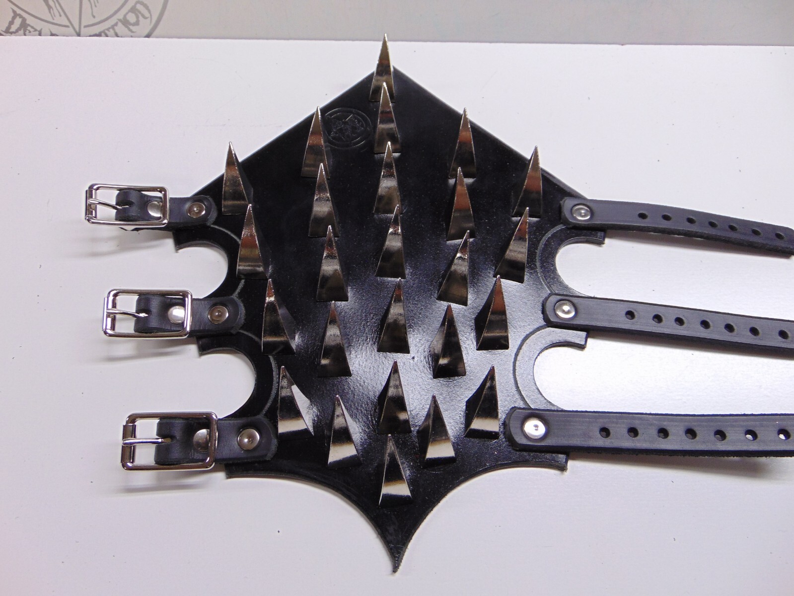ABSU’S LEATHER DRAGON CLAW SPIKE GAUNTLETS. BLACK METAL (MDLG0370)