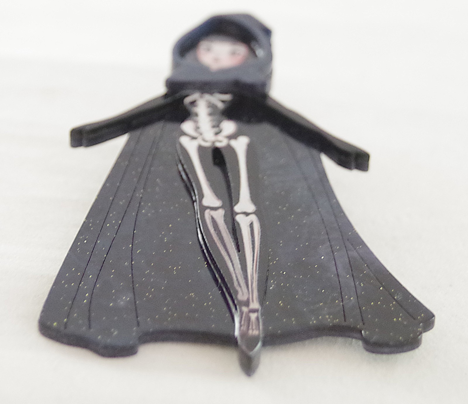 3.75″ NEW SKELETON ZOMBIE GOTH GIRL IN CAPE HALLOWEEN LAYERED ACRYLIC BROOCH PIN