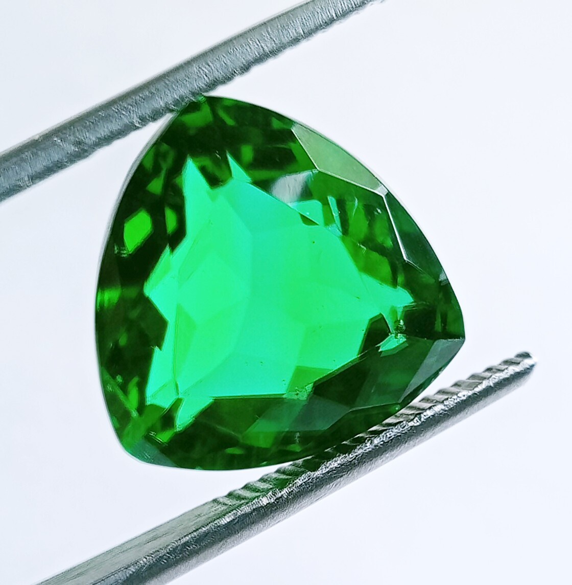 Natural Tsavorite Garnet Trillion Green Color 13.45 Ct Certified Loose Gemstone