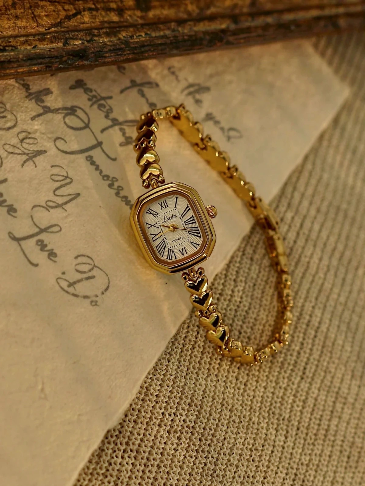 Gold French Vintage Style Unique Heart Band Dainty Women’s Wrist Watch