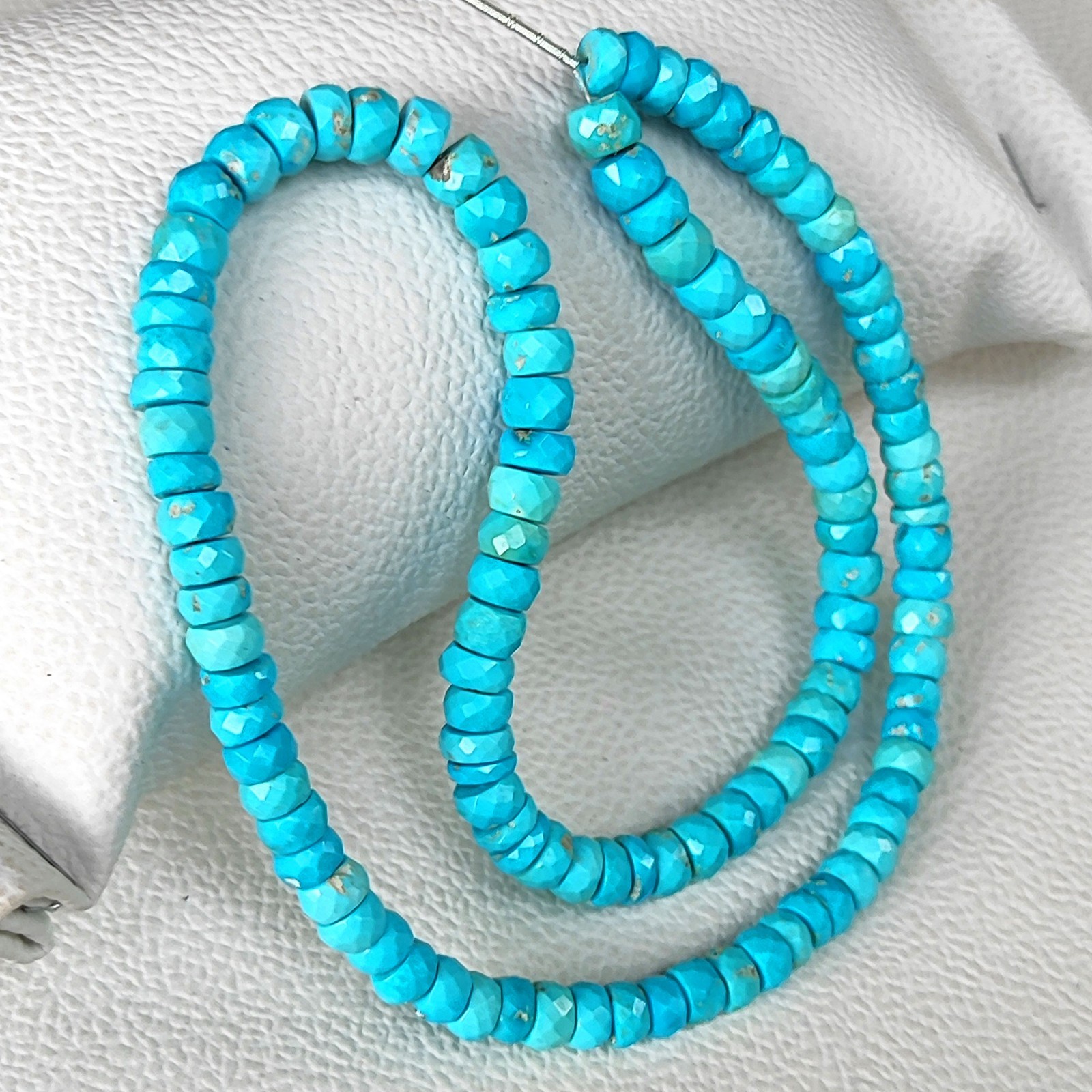 Arizona Turquoise Faceted Rondelle Beads 4-6mm Size 16″ Gemstone Strand