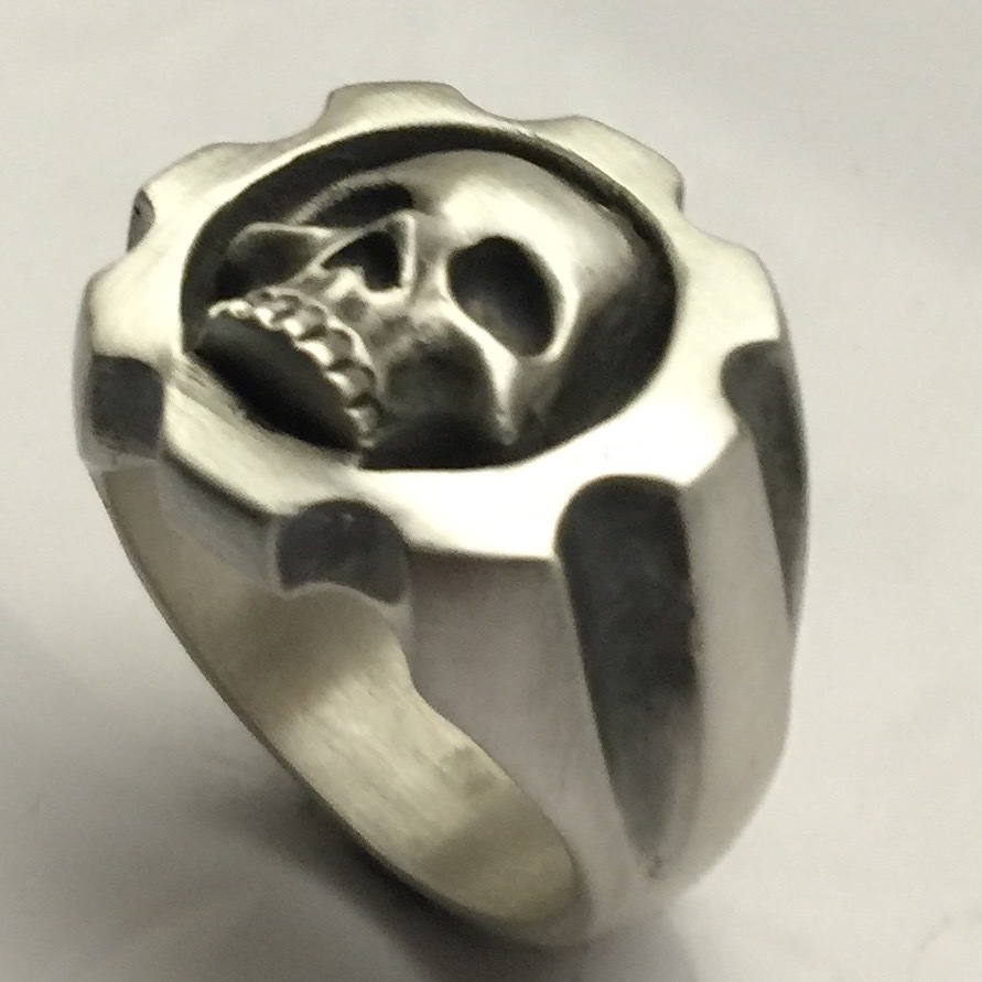 MJG STERLING SILVER .357/8 shot SKULL RING. WARHAMMER. GEARS OF WAR. 27 Gr.