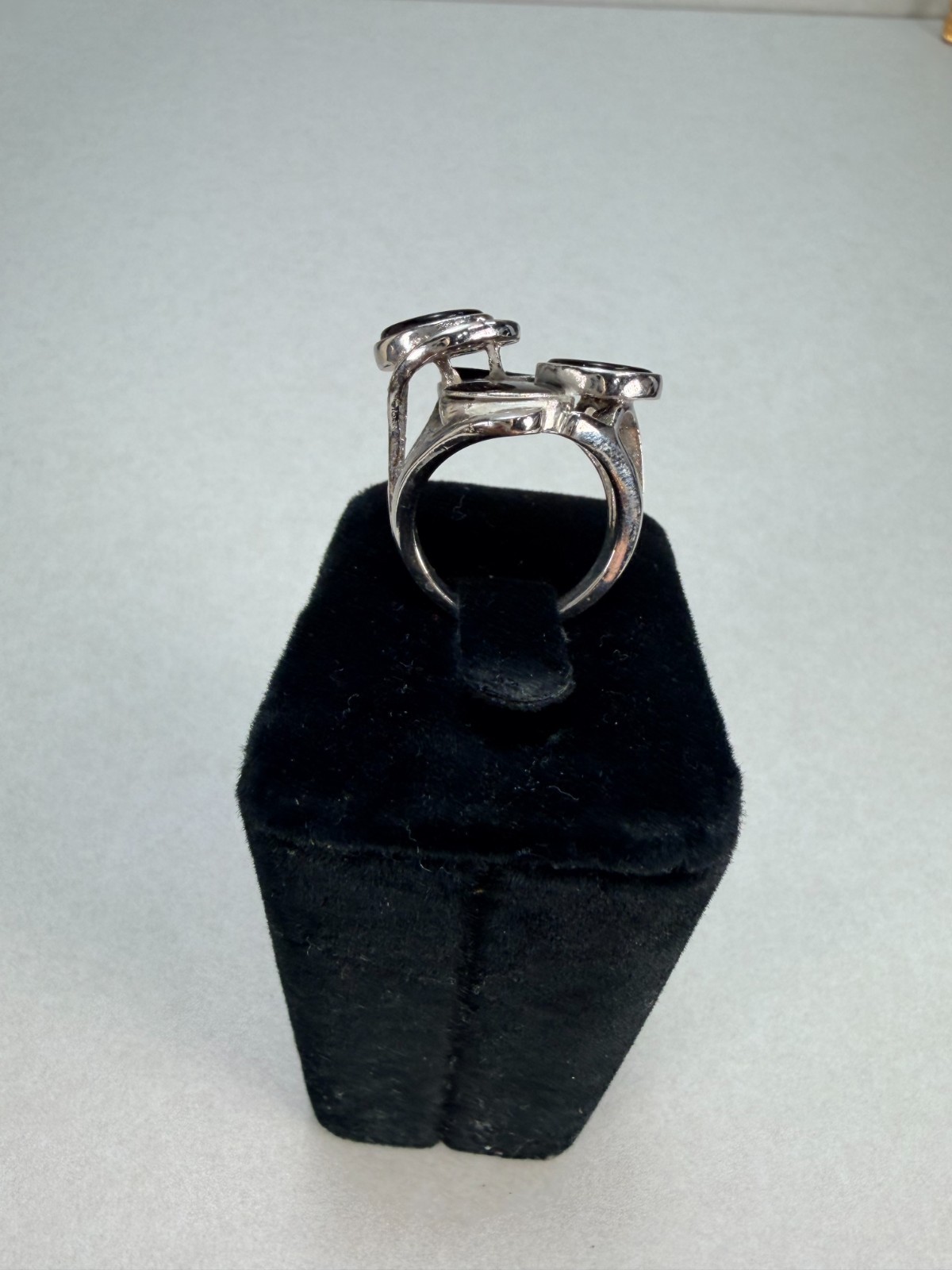 Modern Black Onyx Rhinestone Statement Ring Silver Tone Fashion Ring Size 7
