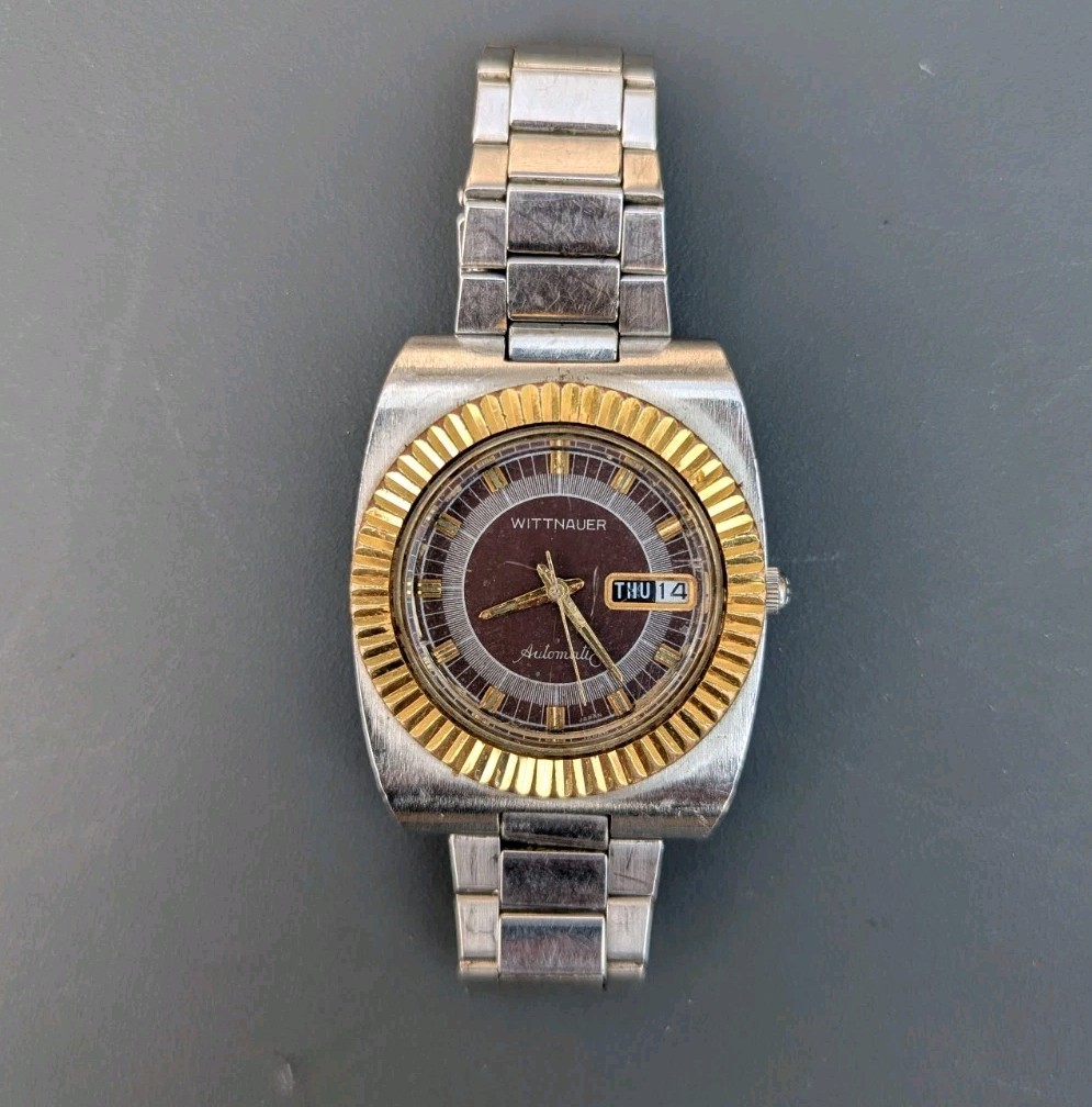 Vintage Longines Wittnauer Automatic Stainless Steel Day Date Mens Watch (Runs)
