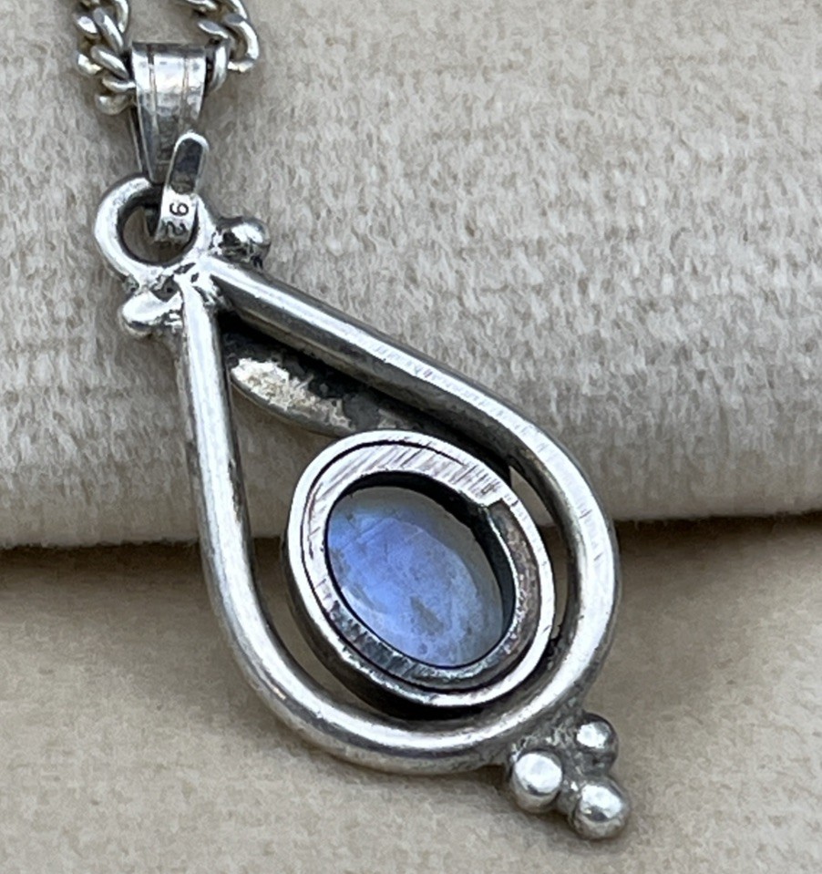 Vintage Sterling Silver Moonstone Pendant Necklace Chain Marked 925 51cm long
