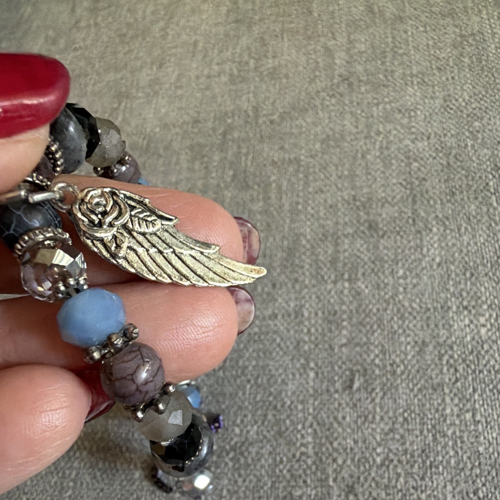 Multicolor Beaded Stretch Charm Bracelet Wing Dangle Feather Angels Theme