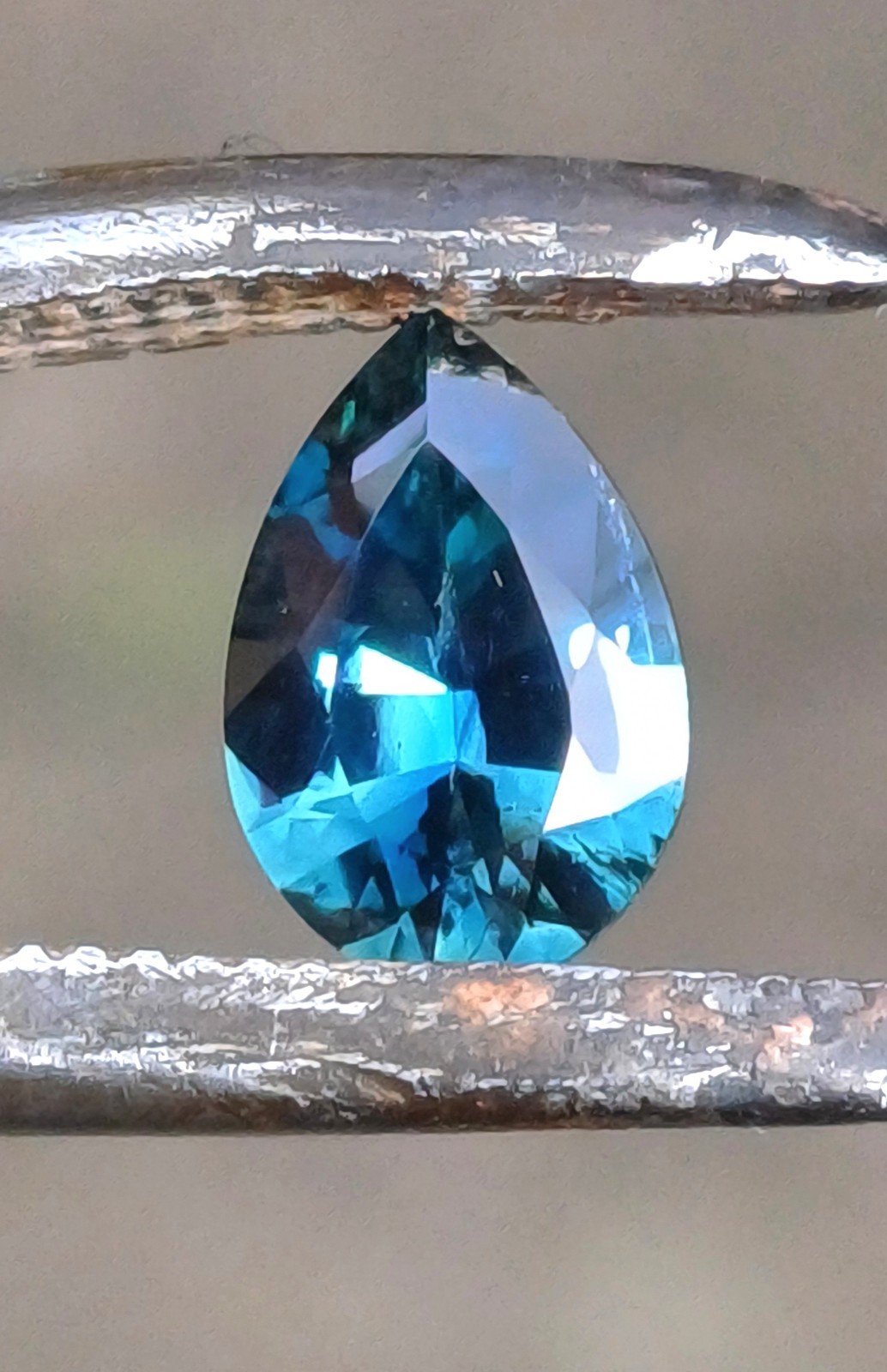 0.90ct Kenyan Blue Sapphire(unheated!)