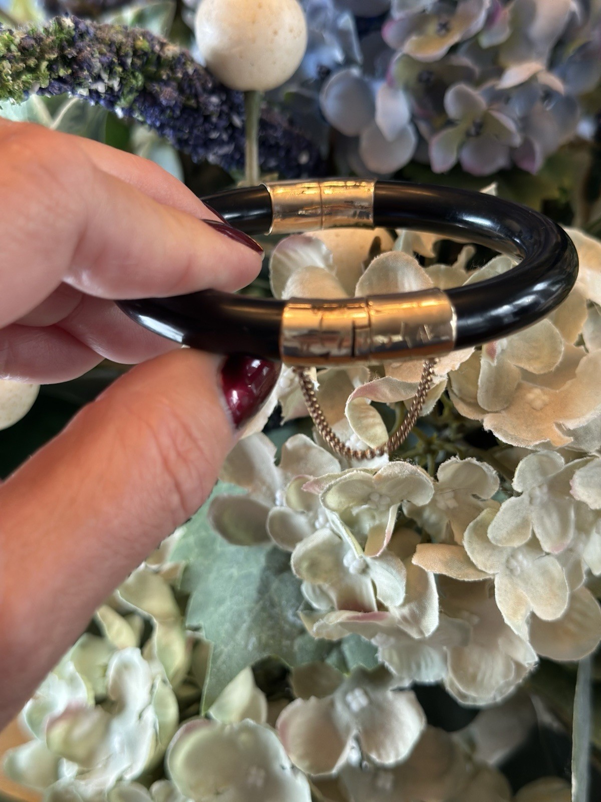 Vintage Black Jade or Onyx Hinged Gold Tone Bangle Bracelet w/ Push Lock /Chain