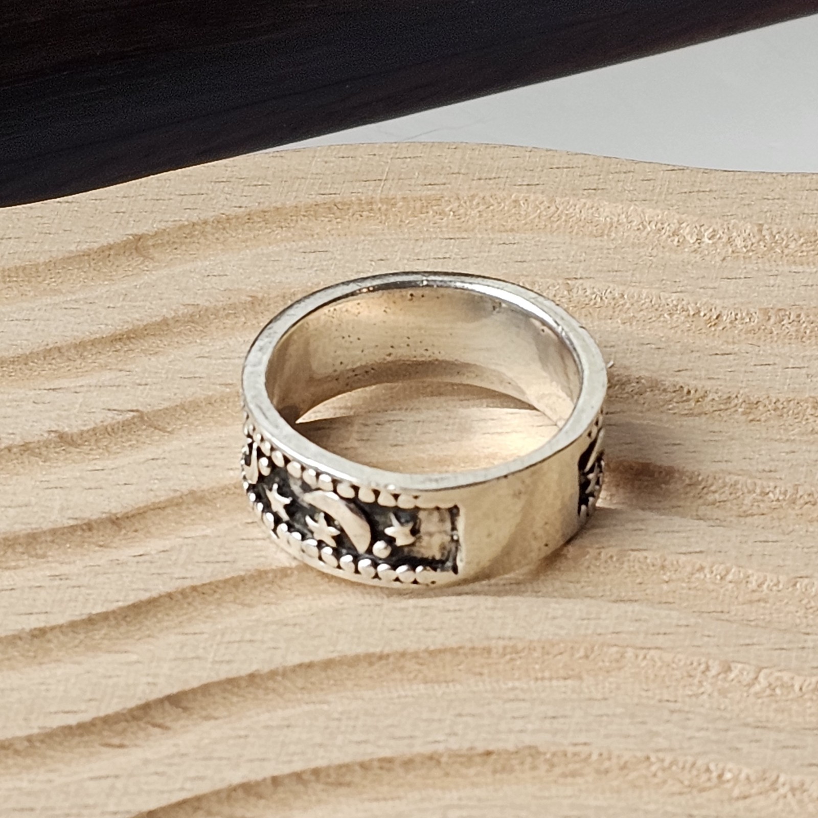 925 Sterling Silver Celestial Design Oxidized Finish Ring Size 4 & 8.25 – 9.6g