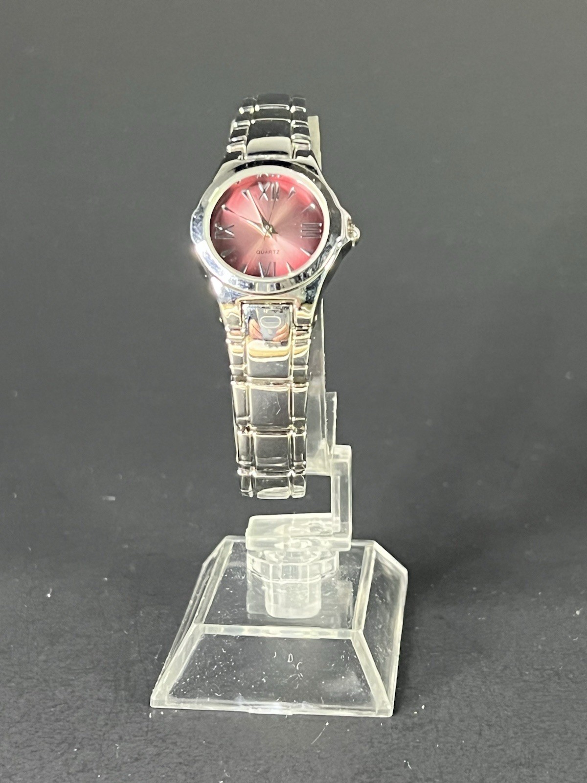 Gen W Women’s 28mm Silver Case Pink Dial NEW BATTERY Solid Link Bracelet (530)