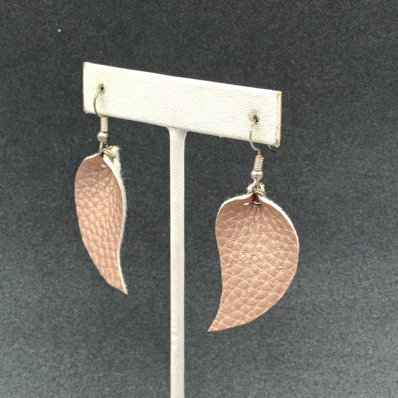 Pierced Earrings Silver tone Pink Faux Leather Felt Dangle 1 5/8″