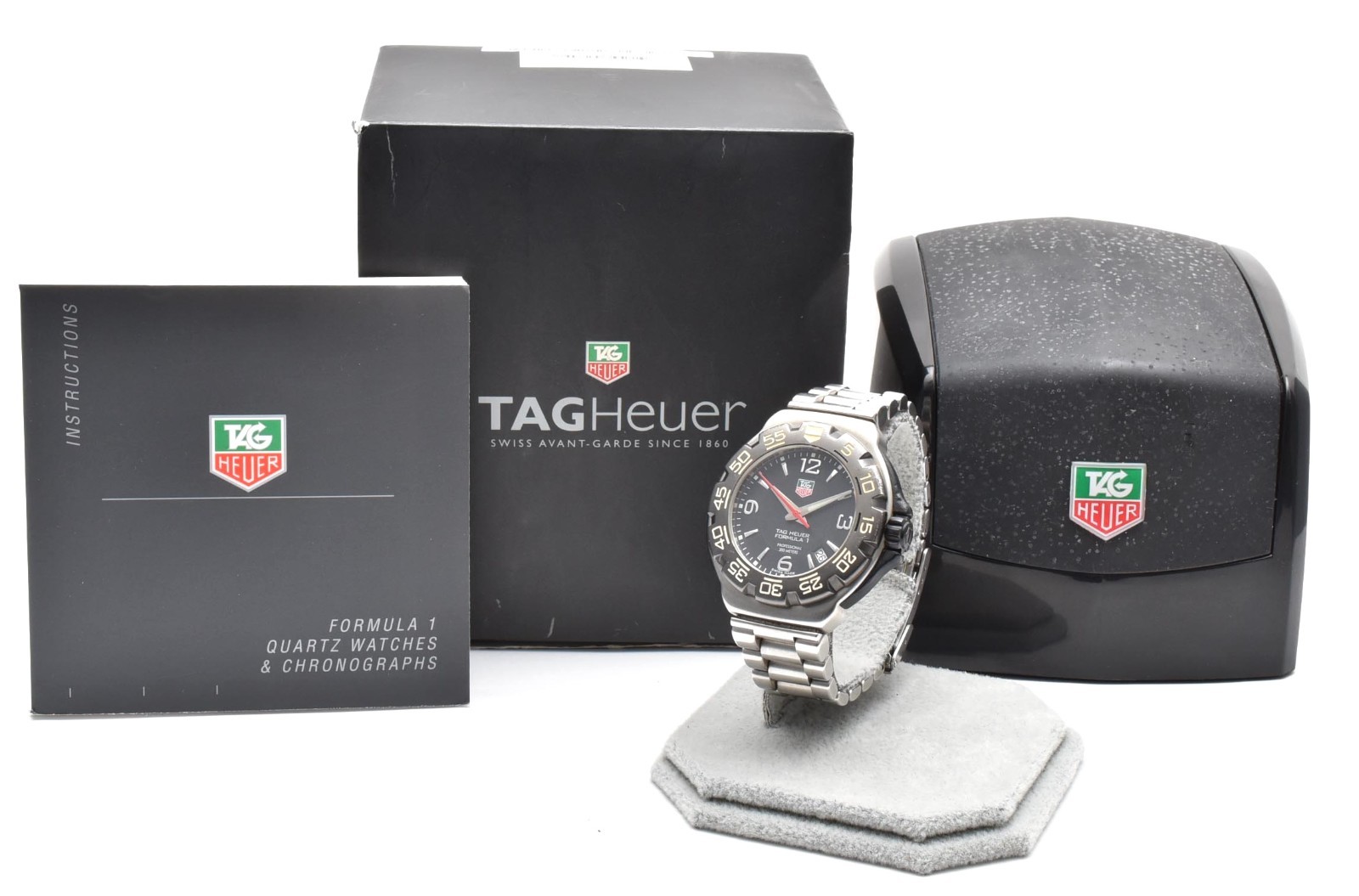 [Box] TAG Heuer Formula 1 WAC1110 Black Dial 39mm Men’s Quartz Watch JAPAN
