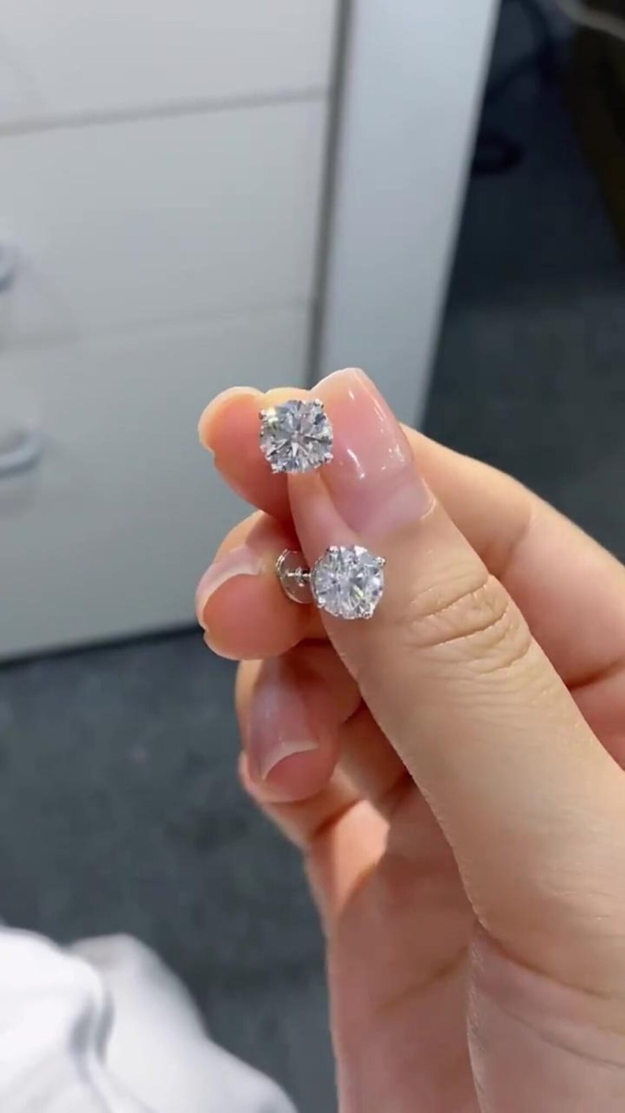 1.60CT Round Cut Earring & 2.15 CT Radiant Cut White VVS1 Diamond Ring