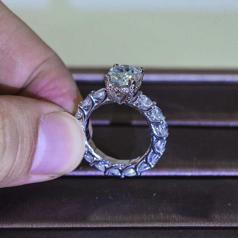 2CT Oval Cut Simulated Diamond Ring Silver Plated Unique Ring For Valentine Gift