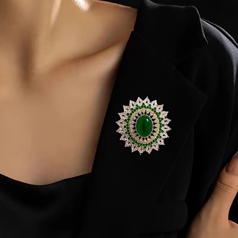 Elegant Oval Brooch for Women Vintage Imitation Jade Pin Ideal Jewelry Gift