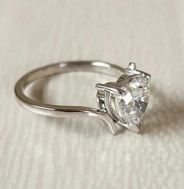 3.25Ct Heart Cut Simulated Diamond Engagement Band Ring In 14k White Gold Plated
