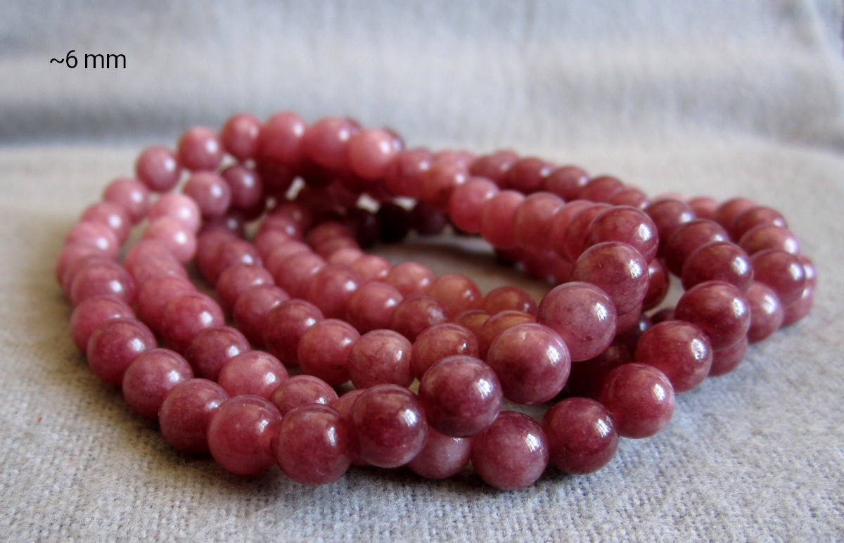 Strawberry Quartz Bracelet • Approx Ø 6 and 8mm / Approx 15-21cm • Elastic
