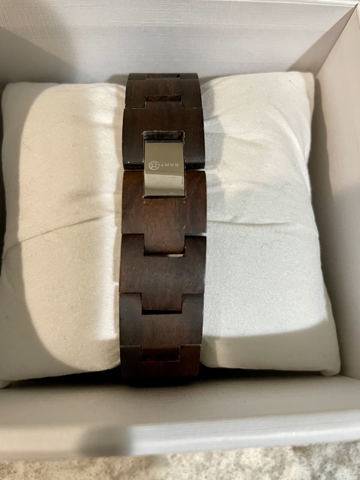 NEW Earth wood Men’s walnut Collection Eco Friendly Wood Round Watch