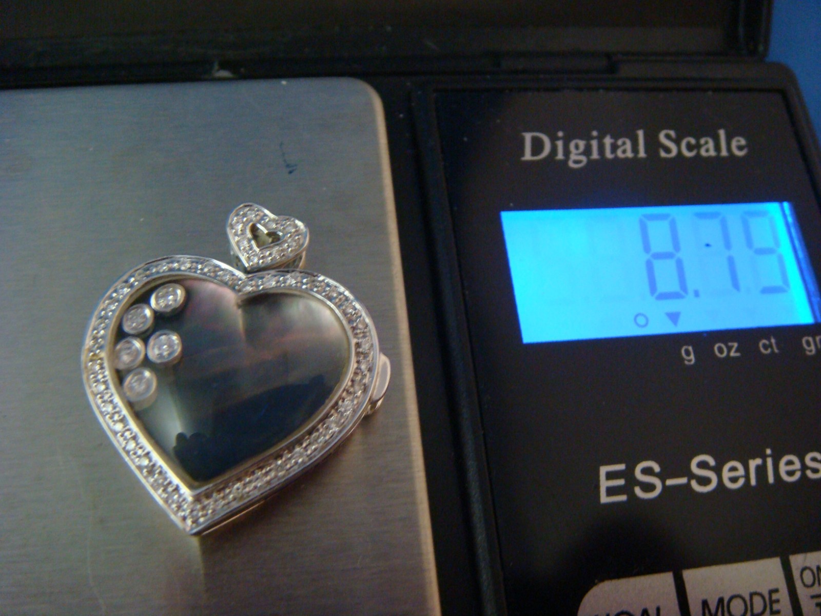 14 KT WHITE GOLD HEART SHAPE HAPPY DIAMONDS PENDANT-LOCKET 8.8 GRAMS