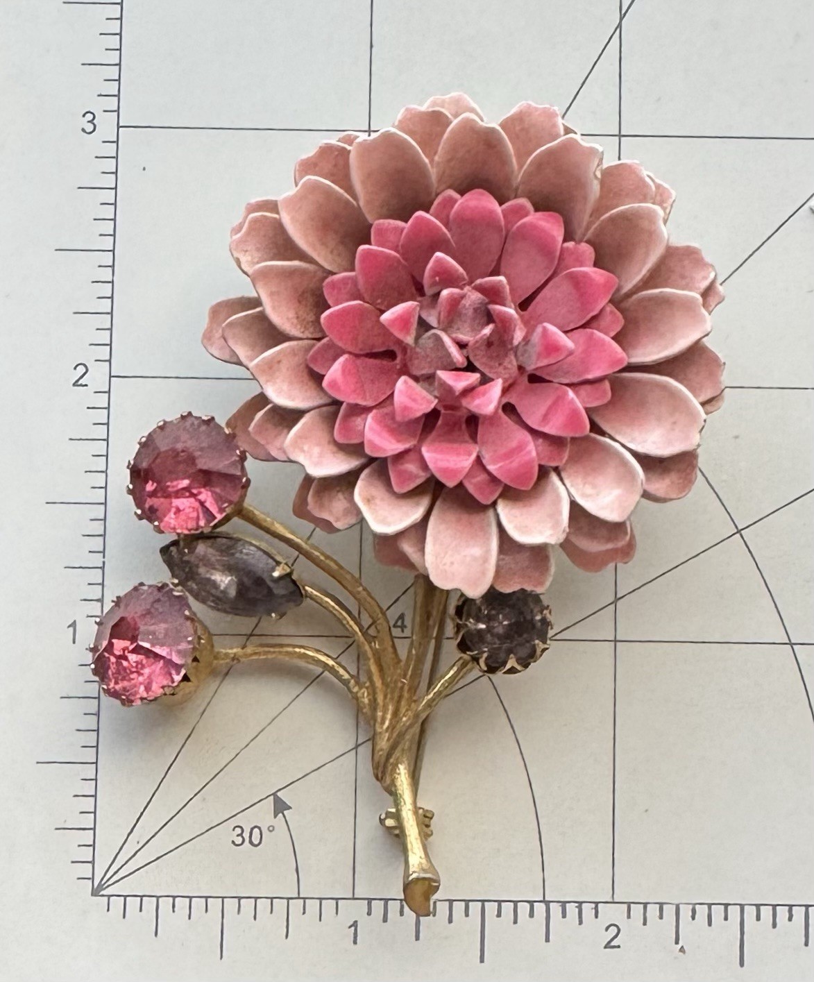 Vintage flower / enamel on gold tone metal
