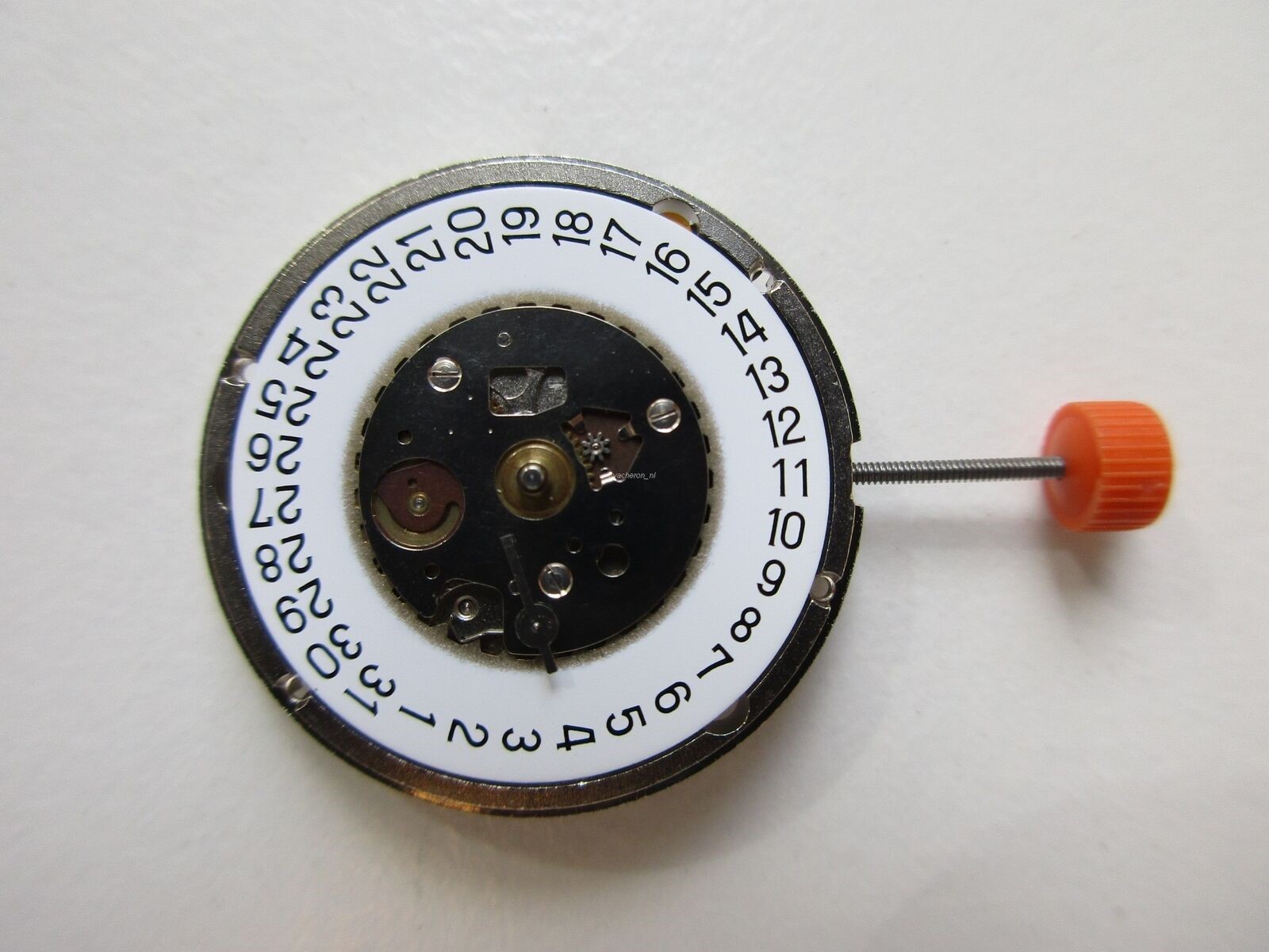France Ebauche FE 10½” – 7120/22 N.O.S. 1 jewel date at 3 watch movement