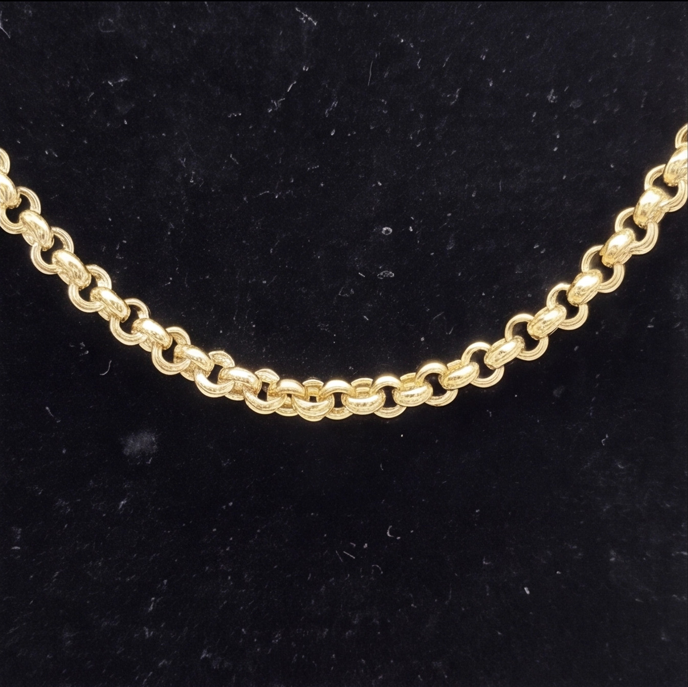 Italian Style 19 inch Rolo Chain 3.9mm Width In 18K Solid Yellow Plain Gold