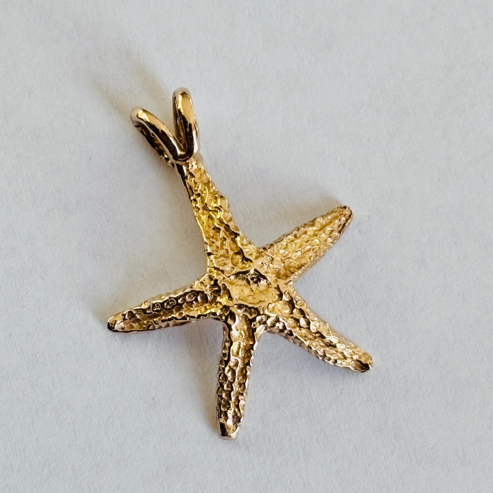 Vintage 14K Yellow Gold Starfish Nautical Beach Sea Life 1″ Pendant 1.5g