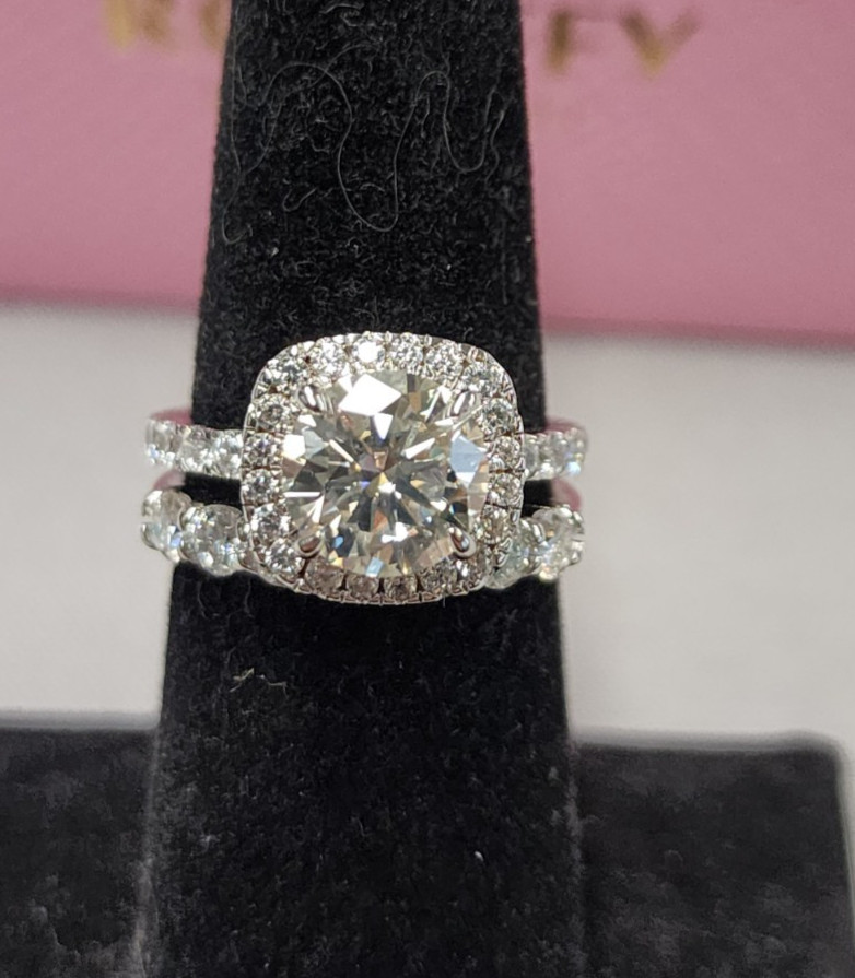Halo Round Cut 18K White Gold Plated Moissanite Ring Set sz 5.5 Sterling Silver