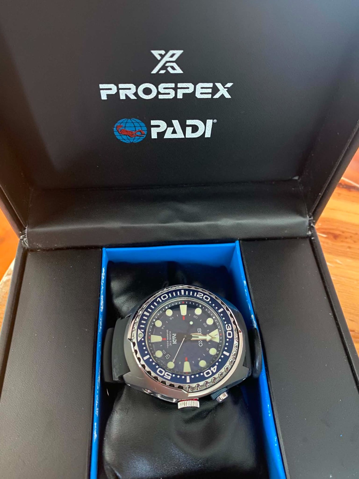 Seiko Prospex Kinetic GMT Diver’s PADI Special Edition (Reference SUN065 / SUN06