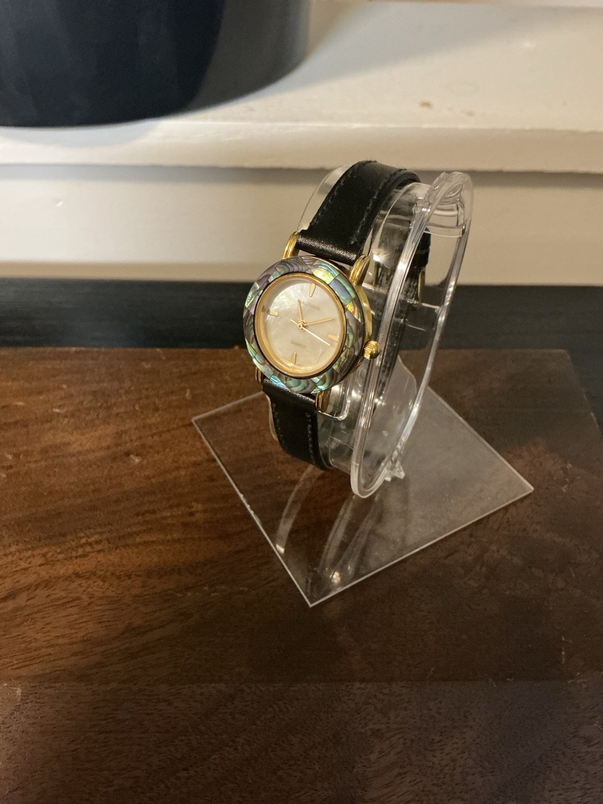 Vintage Women’s Waltham Quartz Gold Tone MOP Dial New Battery New Band Works
