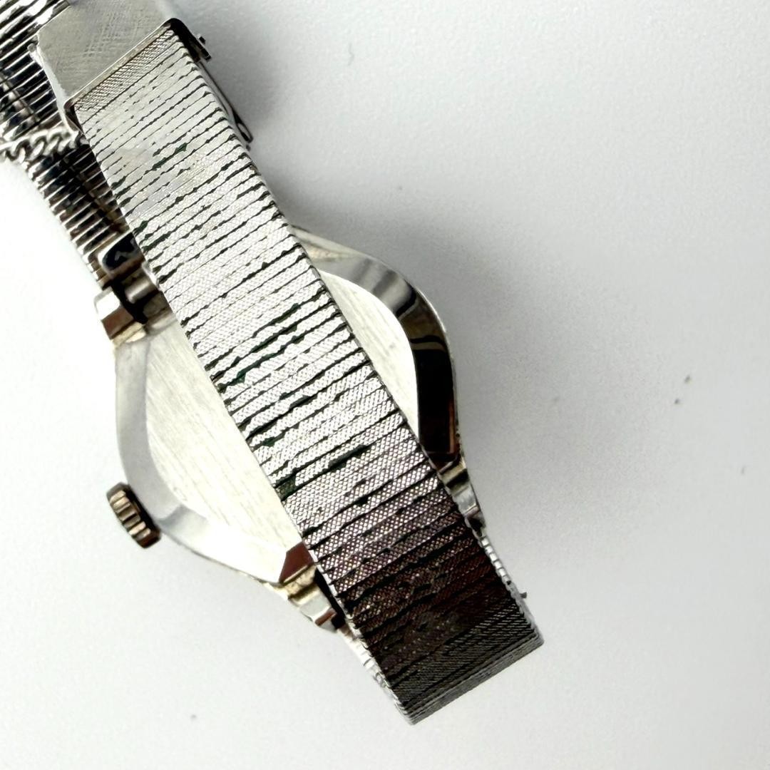 Rare Seiko 23-jewel manual-winding oval watch, special edition, women’ 〔NEW〕