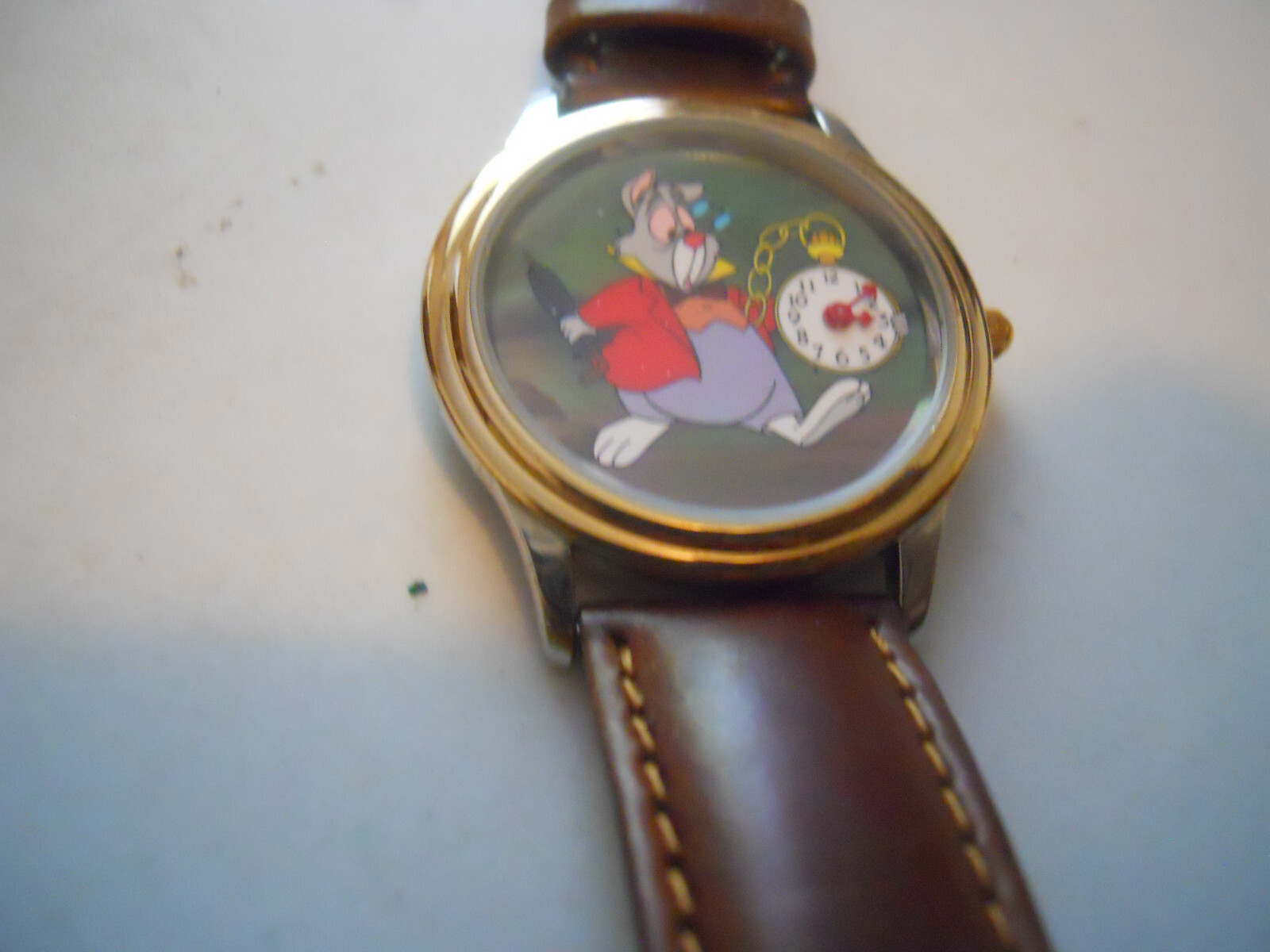 Alice in wonderland men’s leather band.Analog,Quartz & battery watch.3602/7500