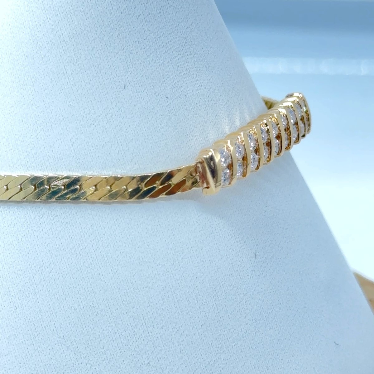 Gold-Diamond Bracelet 18 Diamonds .90 Carat T.W. 14K Yellow Gold 6.9 (MI1072396)