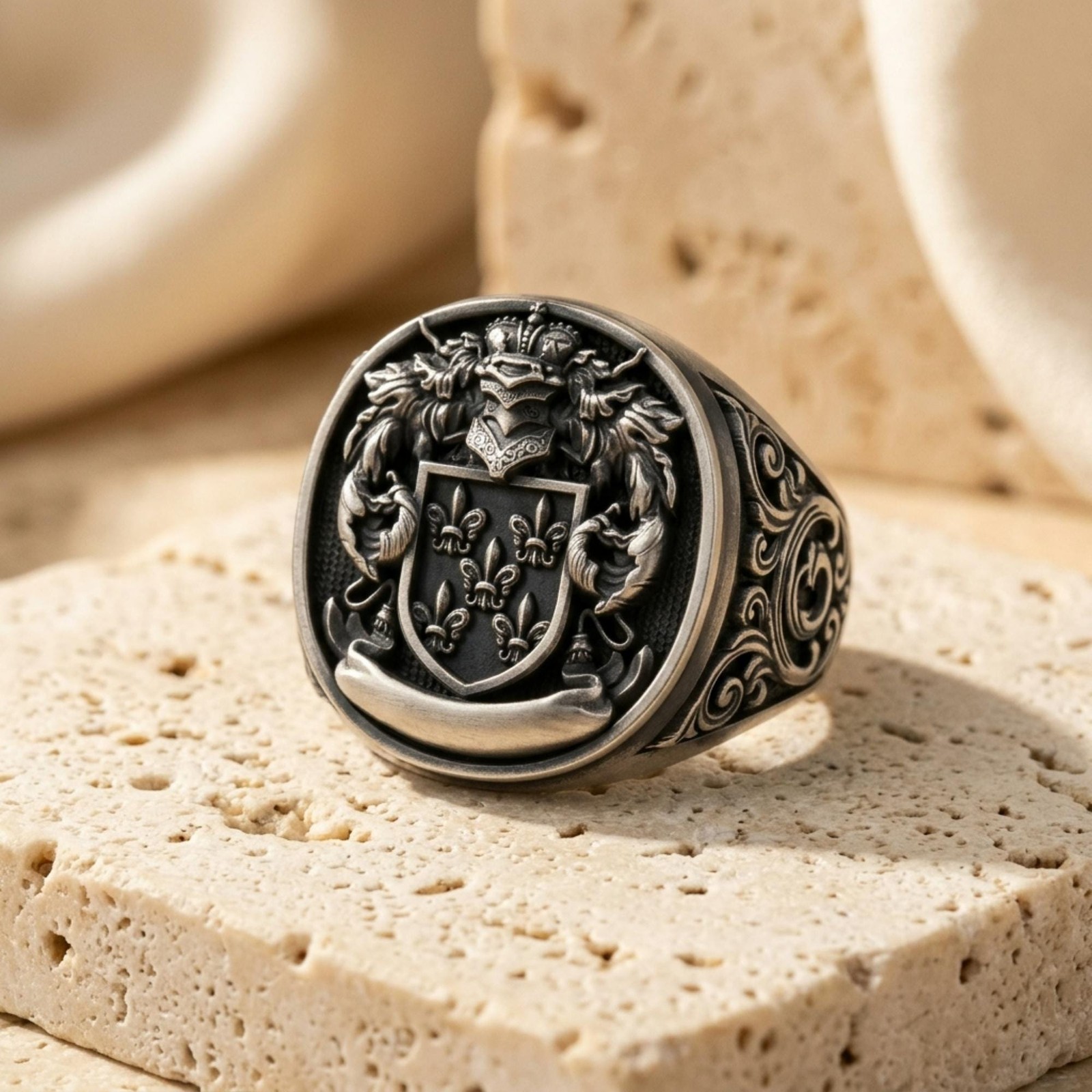 Coat Of Arms Ring Artemis Silver 925 Sterling Oxidized Fleur De Lis