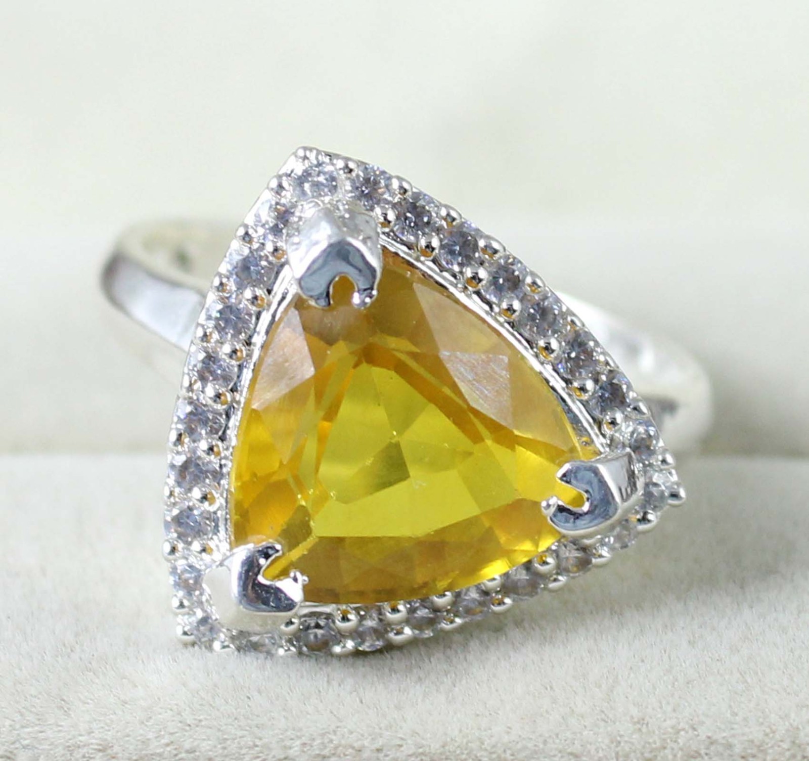 Yellow Sapphire 9.05 Ct/11 mm Natural Trillion Gemstone Certified Ring See Video