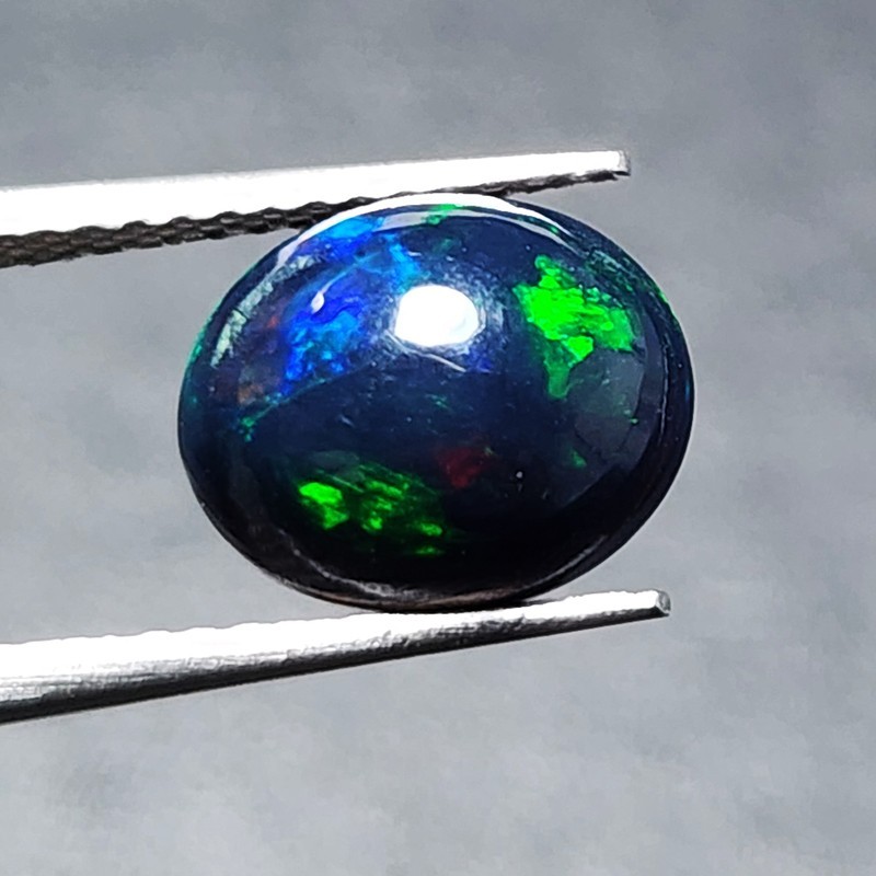 Natural Welo Black Opal Ethiopia Oval Cabochon AAA Green Fire Gem 1.45Ct Ring